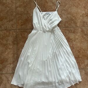 Chic White Wrap Midi Dress